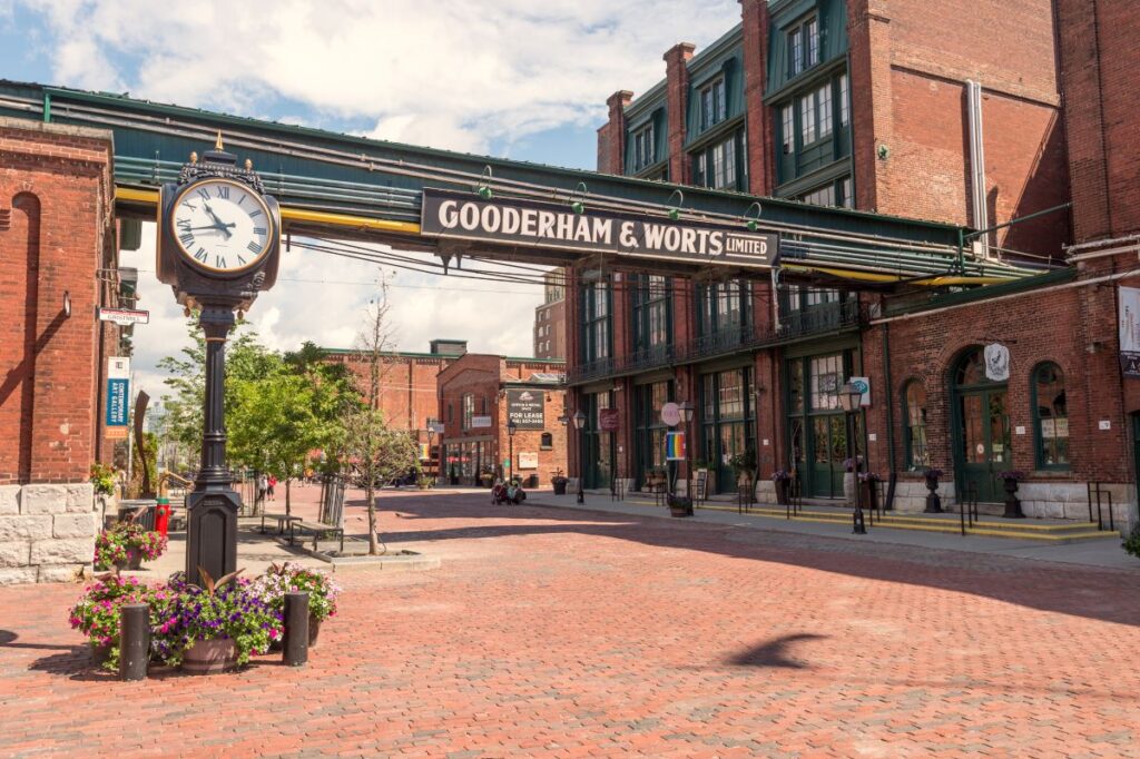 Distillery District toronto photography tours
